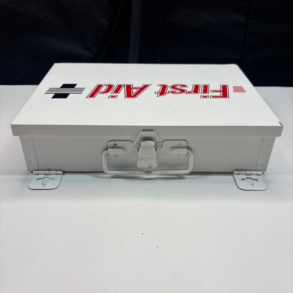 First Aid Cabinet Wall Mounted Medicine Emergency Metal Box - Picture 3 of 9